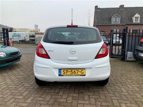 Opel Corsa - 1.2-16V Cosmo ( LAGE KM - NAP / NW APK / AIRCO / 5 DRS ) - 1