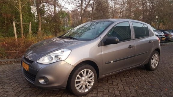 Renault Clio - 1.2-16V Collection - 1