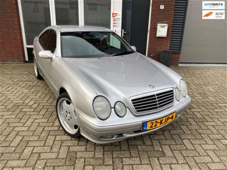 Mercedes-Benz CLK-klasse Coupé - 200 K. Avantgarde / Leer / Stoelverwarming / LM - 1