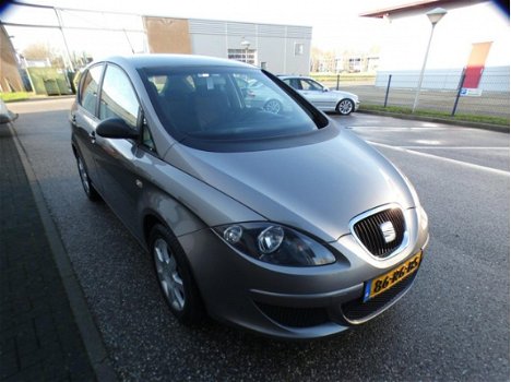 Seat Altea - 1.6 Reference / NWE D-RIEM / AIRCO / CRUISE / ELEK RAMEN - 1