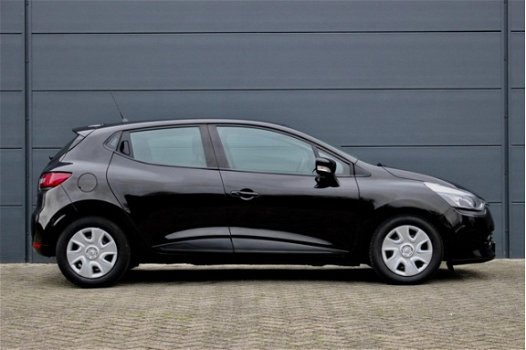 Renault Clio - 1.5 dCi ECO Expression (NAVIGATIE, AIRCO, BLUETOOTH, 1e EIGENAAR, DEALER ONDERHOUDEN, - 1