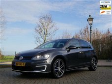 Volkswagen Golf - 1.4 TSI GTE Leder Xenon-LED Panorama Full