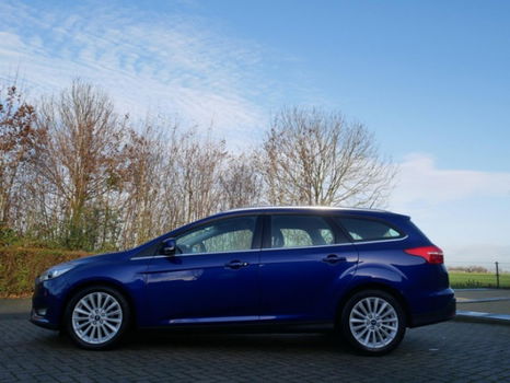 Ford Focus Wagon - 1.5 TDCI Titanium Automatic Xenon Navi Camera - 1