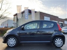 Peugeot 107 - XR 1.0 5 Deurs apk