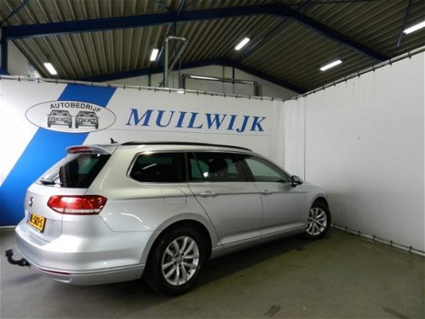 Volkswagen Passat Variant - 1.4 TSI 150PK ACT Comfortline // TREKHAAK // NAVI - 1