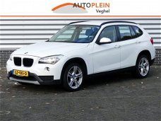 BMW X1 - SDrive18d Airco, 18" LM, PDC, AUX/USB, Dakrails