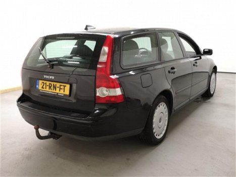 Volvo V50 - 1.6D ✅NAP, AIRCO, CRUISE, 2XSLEUTELS, BOEKJES, TREKHAAK - 1