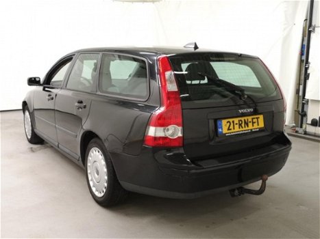 Volvo V50 - 1.6D ✅NAP, AIRCO, CRUISE, 2XSLEUTELS, BOEKJES, TREKHAAK - 1