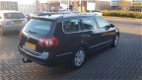 Volkswagen Passat Variant - 2.0 TDI 140pk Highline - 1 - Thumbnail