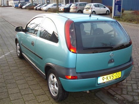 Opel Corsa - 1.0-12V Comfort nieuw apk - 1