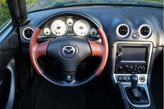 Mazda MX-5 - NBFL 1.6l Grijs, uitvoering Phoenix - 1