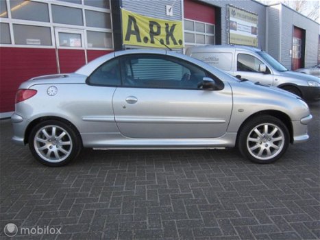 Peugeot 206 CC - 2.0-16V - 1