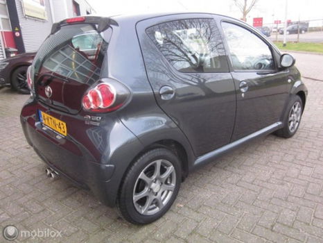 Toyota Aygo - 1.0-12V SPORT 5 drs Airco Lm velgen Nieuwstaat - 1