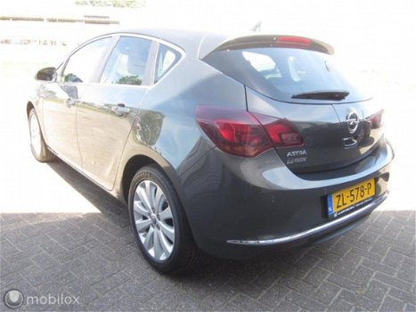 Opel Astra - 1.4 Turbo Cosmo Leer Xenon PDC Navi 1st eig - 1