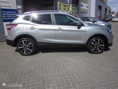 Nissan Qashqai - 1.6 DCI 96kw Tekna Leer 19'' Pano dak Trekh - 1