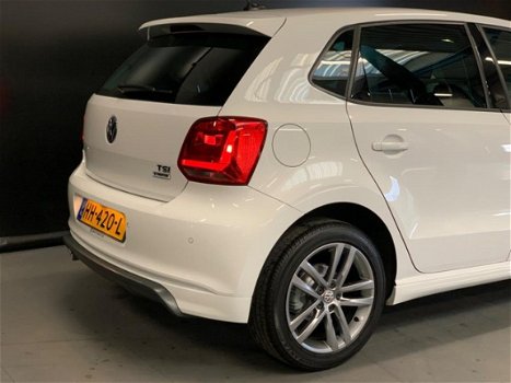 Volkswagen Polo - 1.2 TSI Edition R , Apple Carplay, Navi, R-Line, Clima, Cruise, PDC, NAP/NL Auto - 1