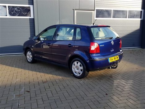 Volkswagen Polo - 1.4-16V Highline ///VERKOCHT/// - 1