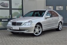 Mercedes-Benz C-klasse - 240 Avantgarde Automaat / 18" Velgen / YoungTimer