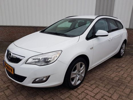 Opel Astra Sports Tourer - 1.4 Turbo Cosmo Navigatie, PDC, Climate control, Stoelverwarming, Cruise - 1