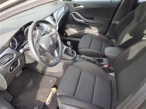 Opel Astra - 1.0 Edition Navigatie, PDC, Airco, Cruise control, Telefoonvoorbereiding - 1