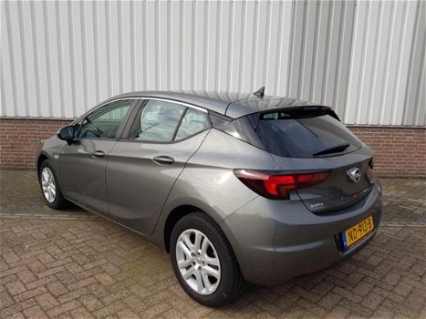 Opel Astra - 1.0 Edition Navigatie, PDC, Airco, Cruise control, Telefoonvoorbereiding - 1