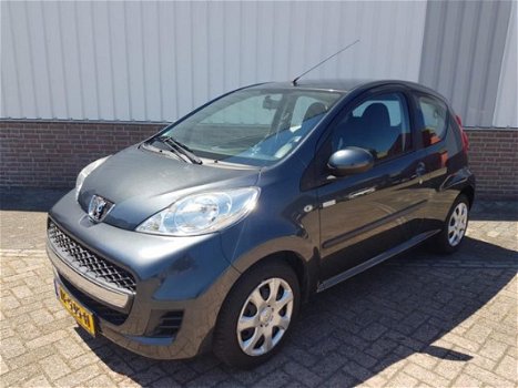 Peugeot 107 - 1.0-12V XS Airco, Toerenteller, Centrale vergrendeling, Elektrische ramen - 1