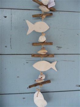 Wit houten hanger met drie zee paardjes - 5