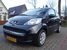 Peugeot 107 - 1.0-12V Millesim 200 31.000 km NAP Airco