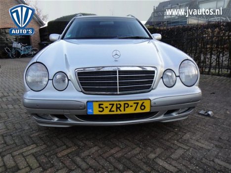 Mercedes-Benz E-klasse Combi - 220 CDI Classic Youngtimer - 1