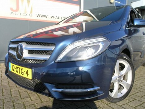 Mercedes-Benz B-klasse - 180 Ambition Xenon/Leder/Harmankardon/ - 1