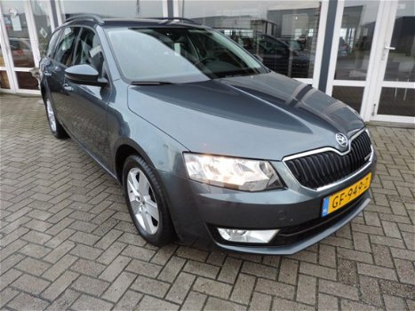 Skoda Octavia Combi - 1.6 TDI Greenline Businessline 50 procent deal 5.475, - ACTIE Navi / Clima / P - 1