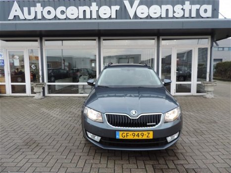 Skoda Octavia Combi - 1.6 TDI Greenline Businessline 50 procent deal 5.475, - ACTIE Navi / Clima / P - 1