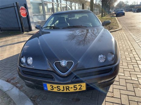 Alfa Romeo GTV - 2.0-16V T.Spark - 1