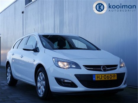 Opel Astra Sports Tourer - 1.4 Turbo 120pk Blitz 16inch / Airco / Cruise-Control - 1