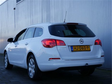 Opel Astra Sports Tourer - 1.4 Turbo 120pk Blitz 16inch / Airco / Cruise-Control - 1