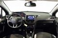 Peugeot 208 - 1.2 PureTech 82PK Style AUTOMAAT | Airco | Radio-USB&Bluetooth | LMV | Cruise | LMV | - 1 - Thumbnail