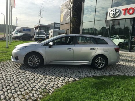 Toyota Avensis Touring Sports - 1.6 D-4D-F Aspiration - 1