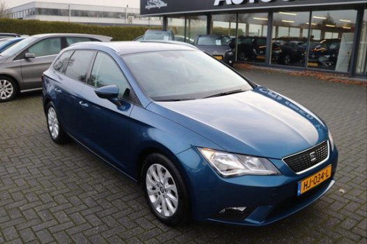 Seat Leon ST - 1.0 EcoTSI Style Con 50 procent deal 5.975, - ACTIE Navi / Clima / PDC / Bluetooth / - 1