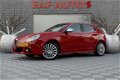 Alfa Romeo Giulietta - 1.4 T Distinctive / 170 PK / Navi / Ecc / Elec pakket / Cruise control / Pdc - 1 - Thumbnail