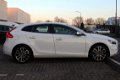 Volvo V40 - D4 190pk R-Design + Navi + 17 inch LMV + Leder + Pdc - 1 - Thumbnail