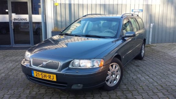 Volvo V70 - D5 EDITION II - 1