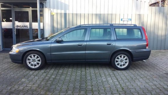 Volvo V70 - D5 EDITION II - 1