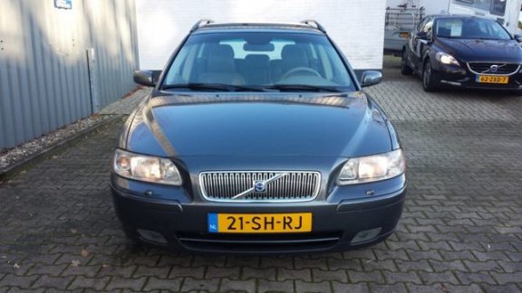 Volvo V70 - D5 EDITION II - 1