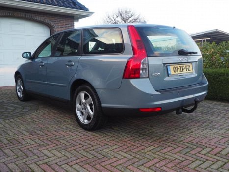 Volvo V50 - 1.6D Edition II | Leder | Navi | PDC | Trekhaak | Zeer nette staat | - 1