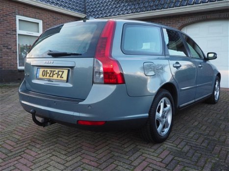 Volvo V50 - 1.6D Edition II | Leder | Navi | PDC | Trekhaak | Zeer nette staat | - 1