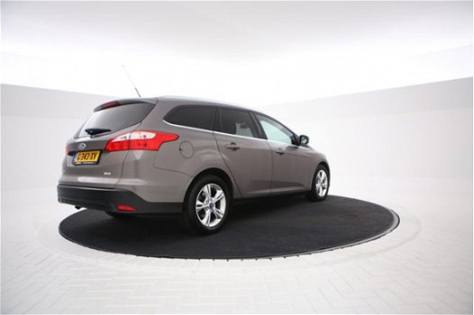 Ford Focus Wagon - 1.6 TDCI Trend Navigatie, sportstoelen, stoelverwarming - 1