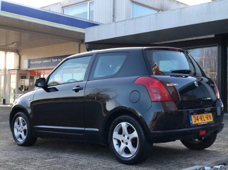 Suzuki Swift - 1.3-16V 3-drs GLS Airco LM-velgen - 1