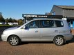 Kia Carens - 1.8-16V Trekhaak, clima, slechts 122.900 km - 1 - Thumbnail