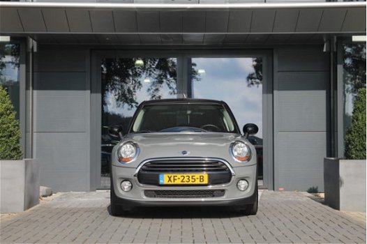 Mini Mini Cooper - 1.5 Aut. Serious Business | Navi | PDC | Keyless | Clima | Cruise - 1