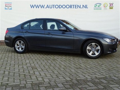 BMW 3-serie - 320i High Executive Rijklaar garantie - 1